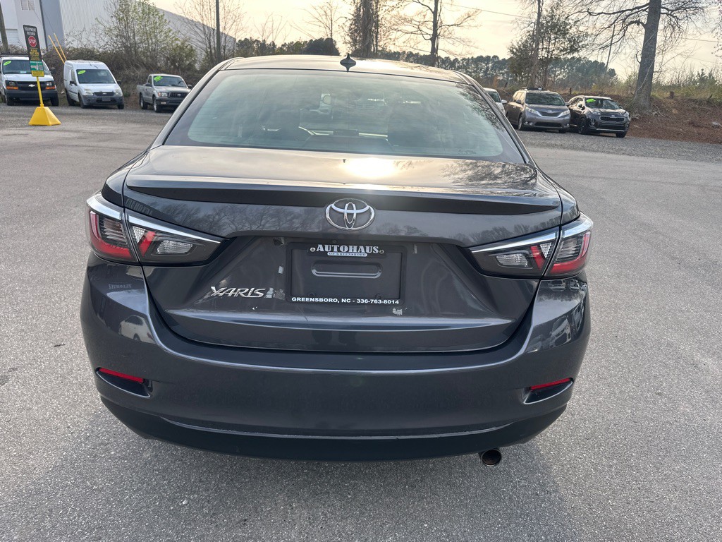 2019 Toyota Yaris Image 5