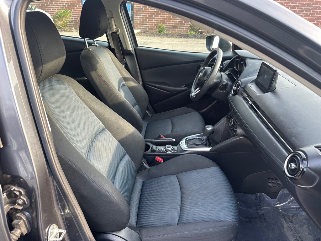 2019 Toyota Yaris Image 18