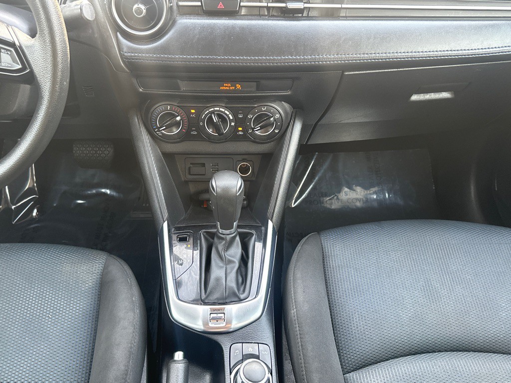 2019 Toyota Yaris Image 24