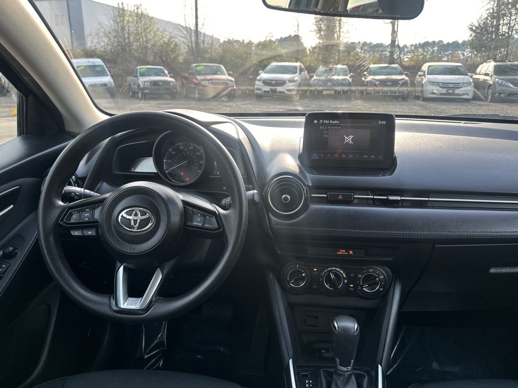 2019 Toyota Yaris Image 26