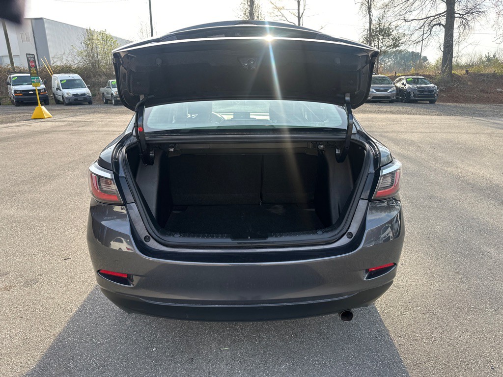 2019 Toyota Yaris Image 32