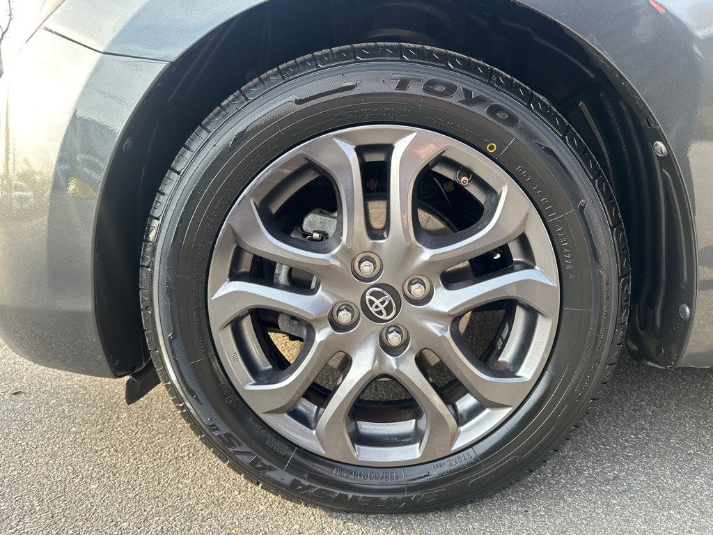 2019 Toyota Yaris Image 36