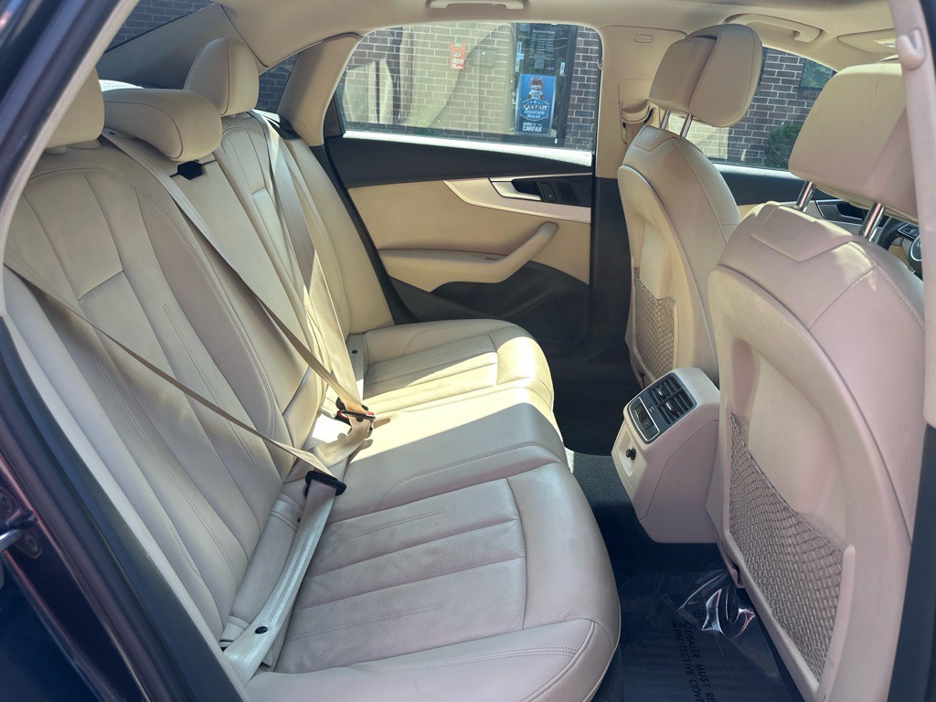 2018 Audi A4 Image 17