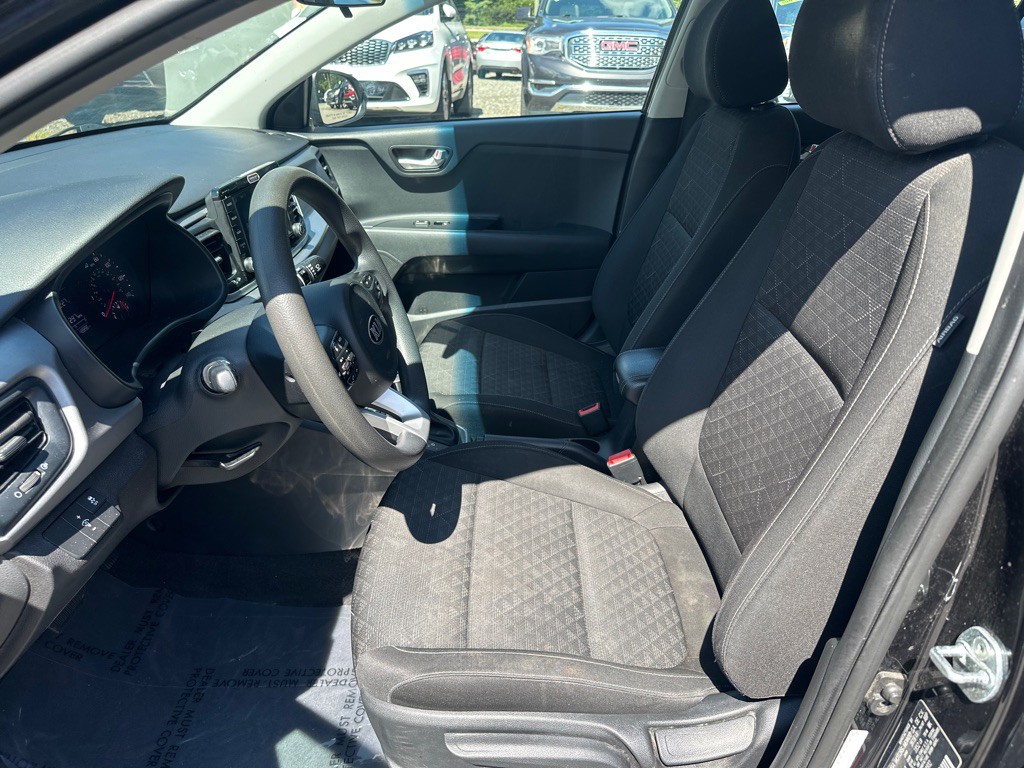2020 Kia Rio Image 10