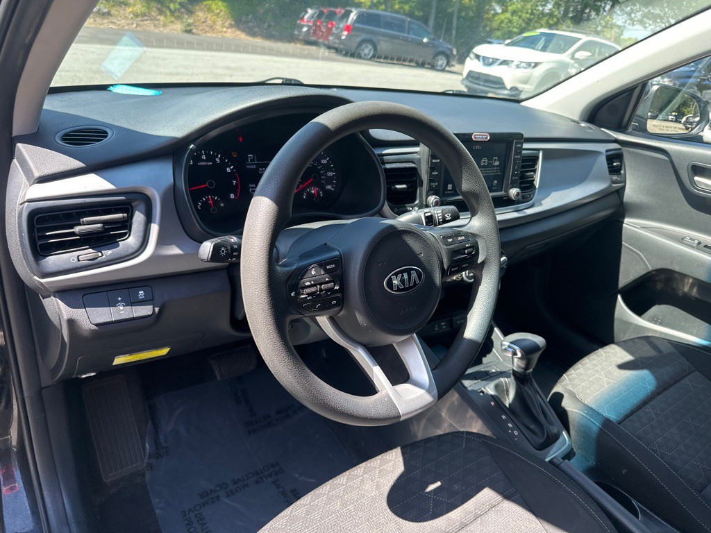 2020 Kia Rio Image 11