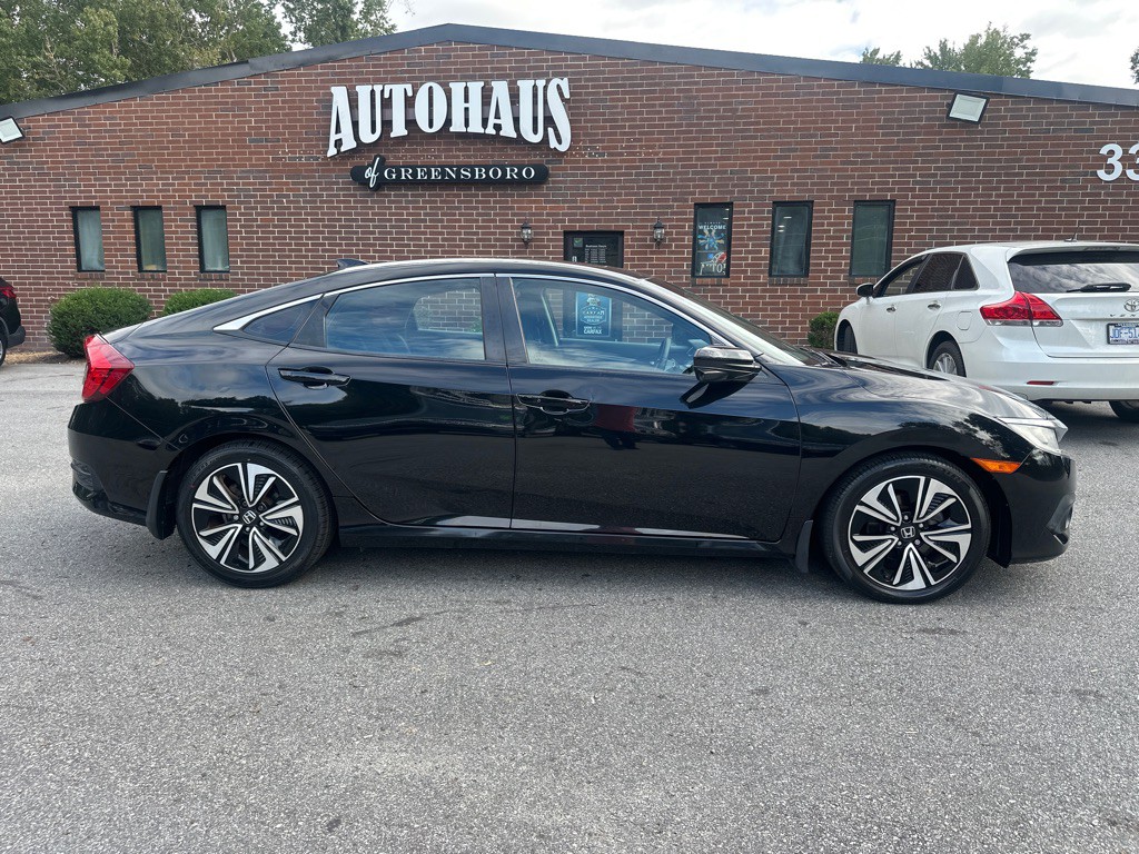 2017 Honda Civic Image 8