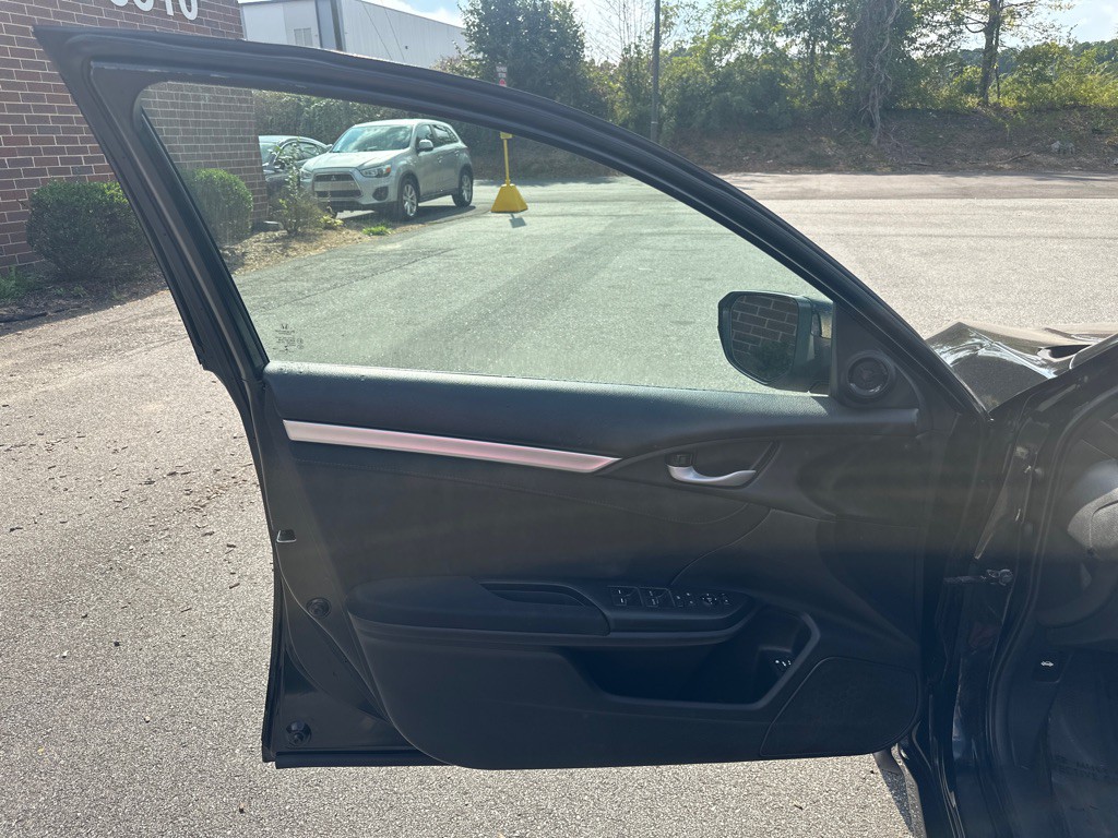 2017 Honda Civic Image 25