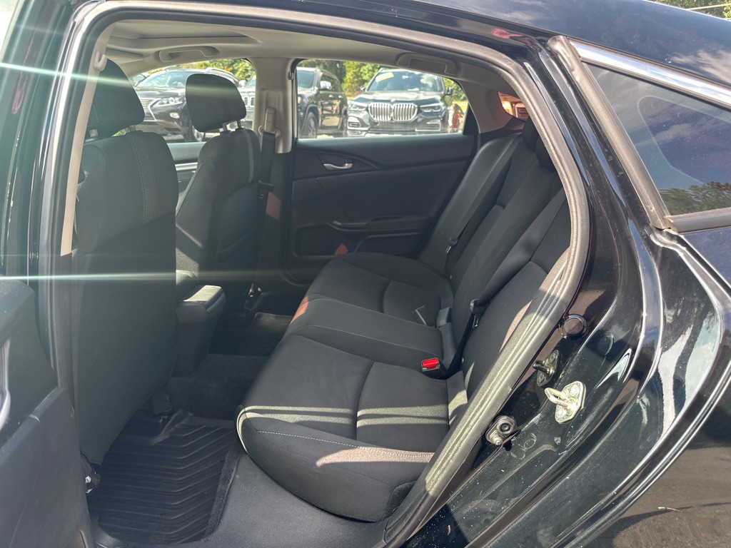 2017 Honda Civic Image 32