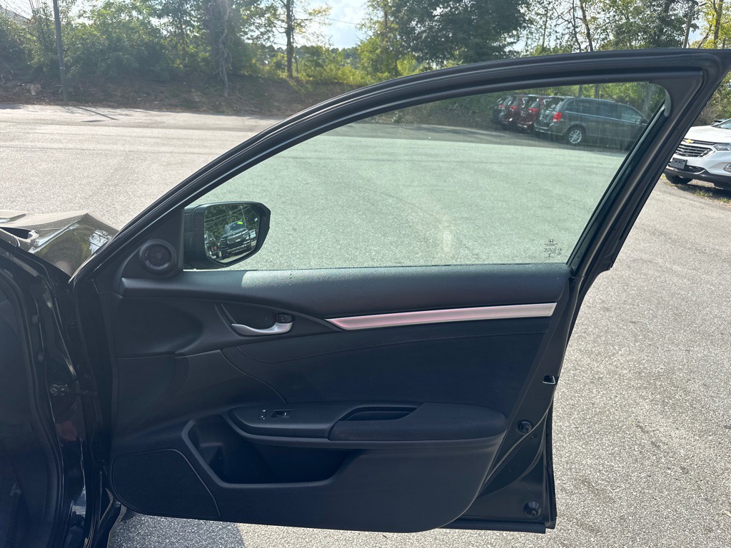 2017 Honda Civic Image 39