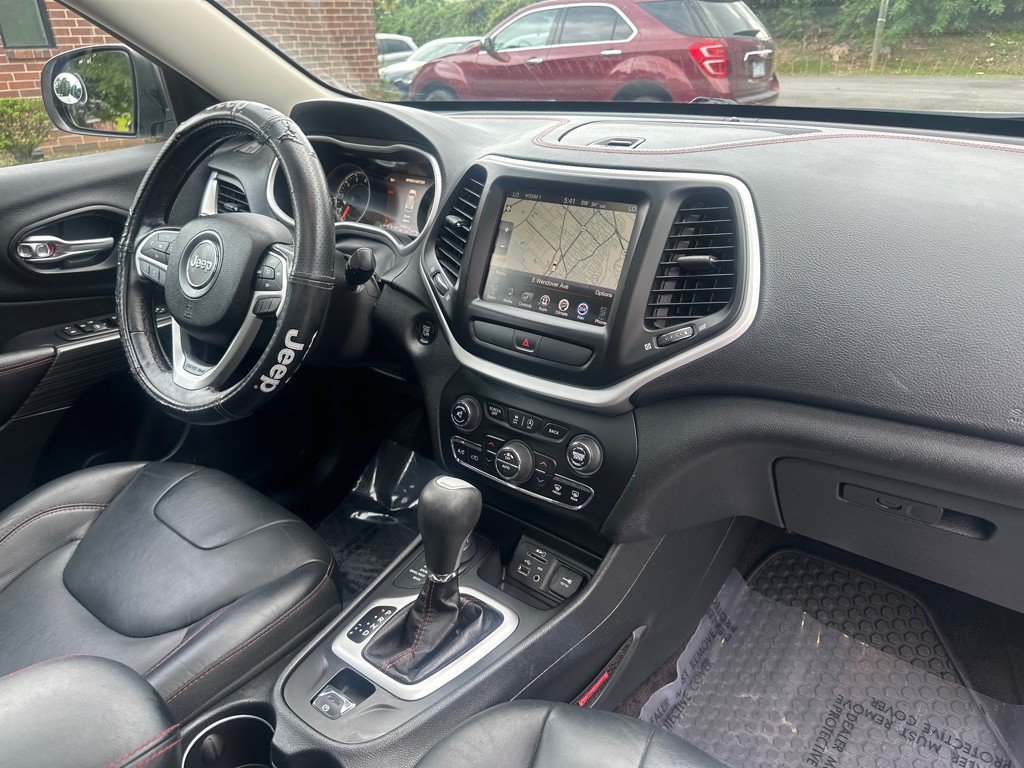 2016 Jeep Cherokee Image 21