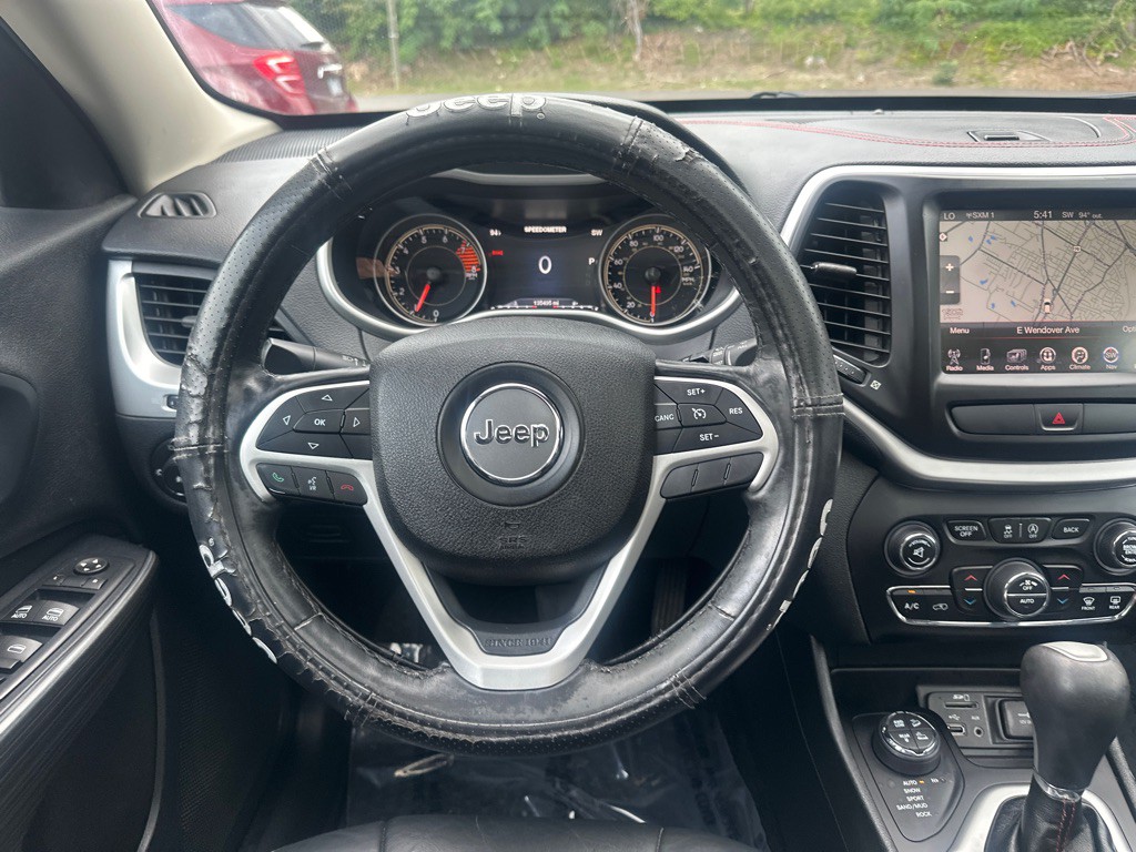2016 Jeep Cherokee Image 23