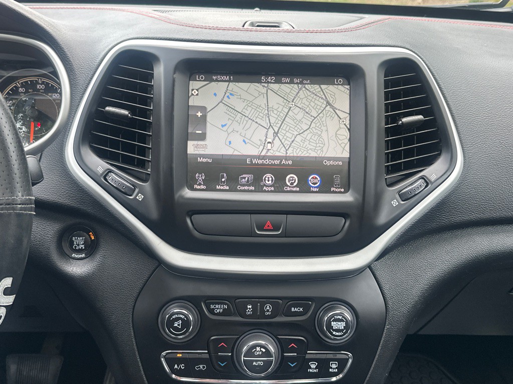 2016 Jeep Cherokee Image 26