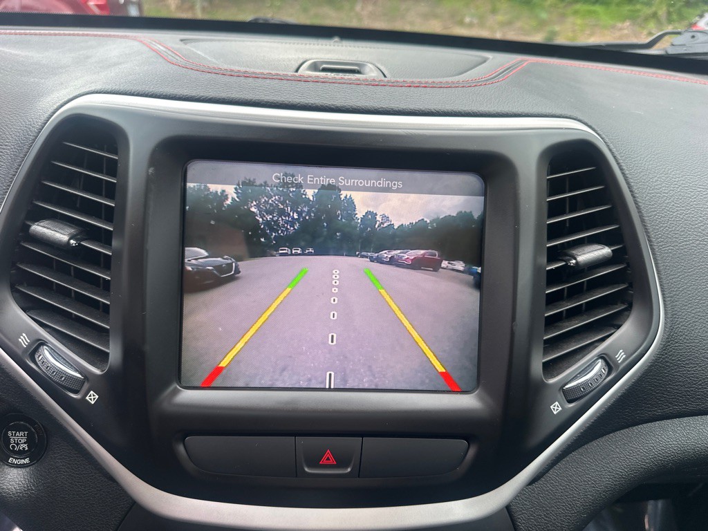 2016 Jeep Cherokee Image 31