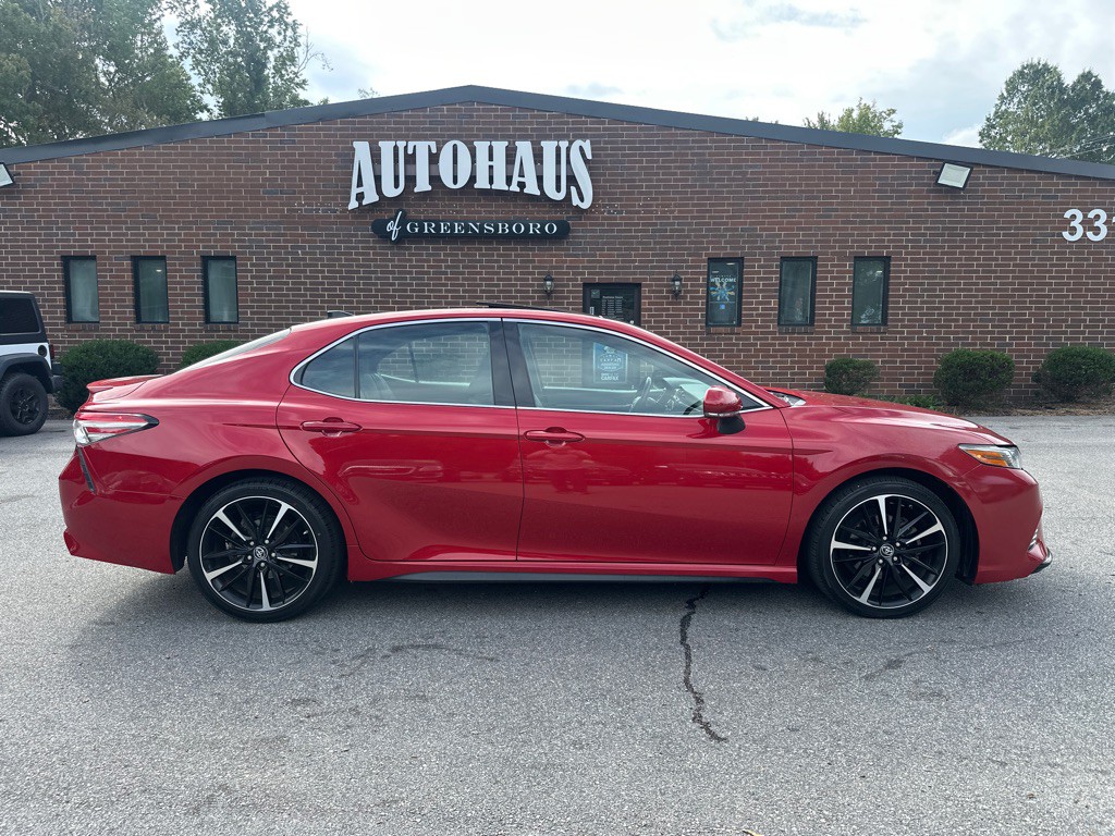 2019 Toyota Camry Image 8