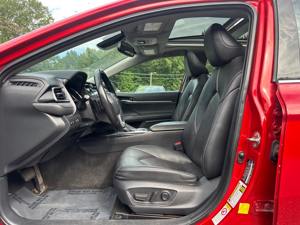 2019 Toyota Camry Image 11