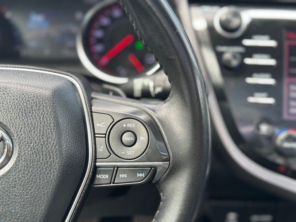 2019 Toyota Camry Image 25