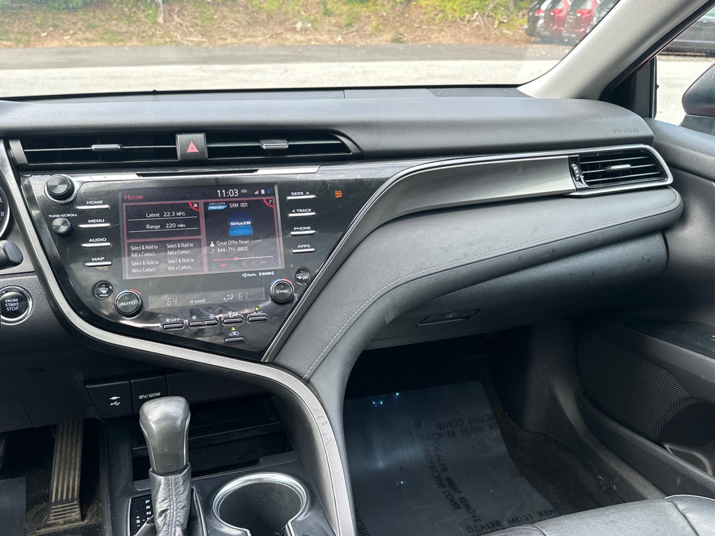 2019 Toyota Camry Image 32