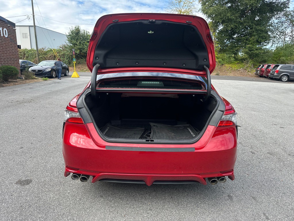 2019 Toyota Camry Image 38