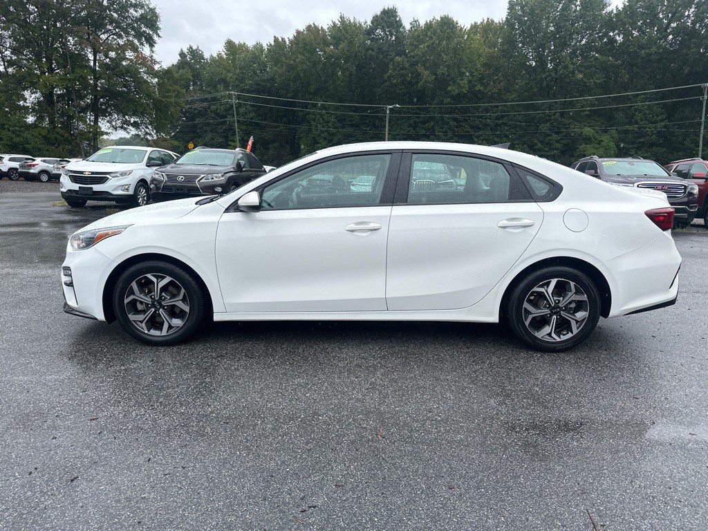 2021 Kia Forte Image 4