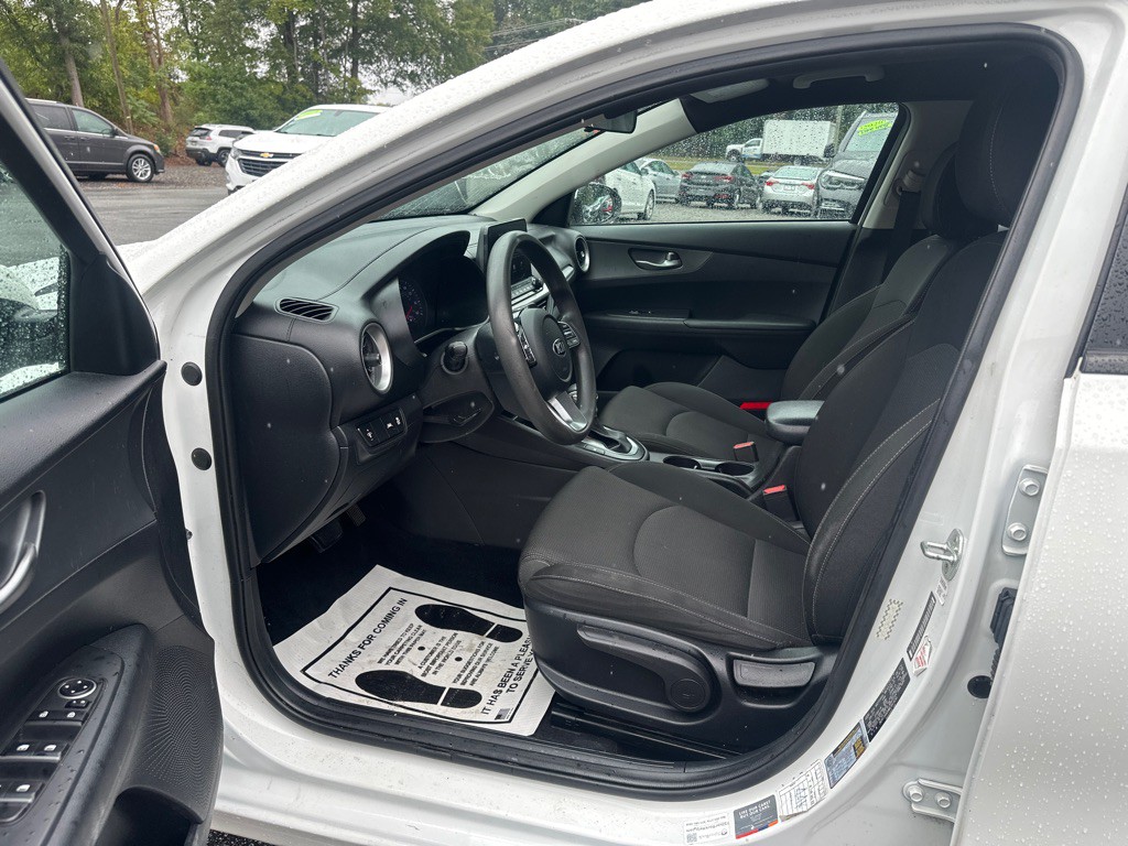 2021 Kia Forte Image 9