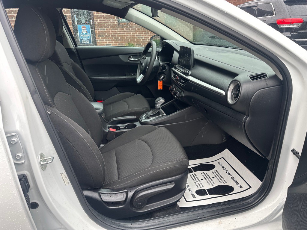 2021 Kia Forte Image 18
