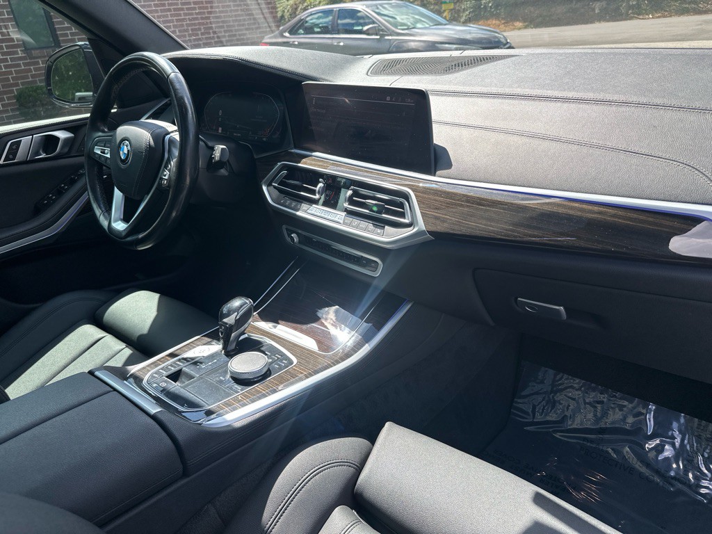2020 BMW X5 Image 21