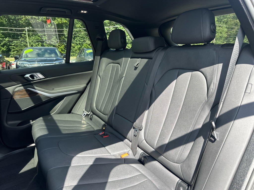 2020 BMW X5 Image 24