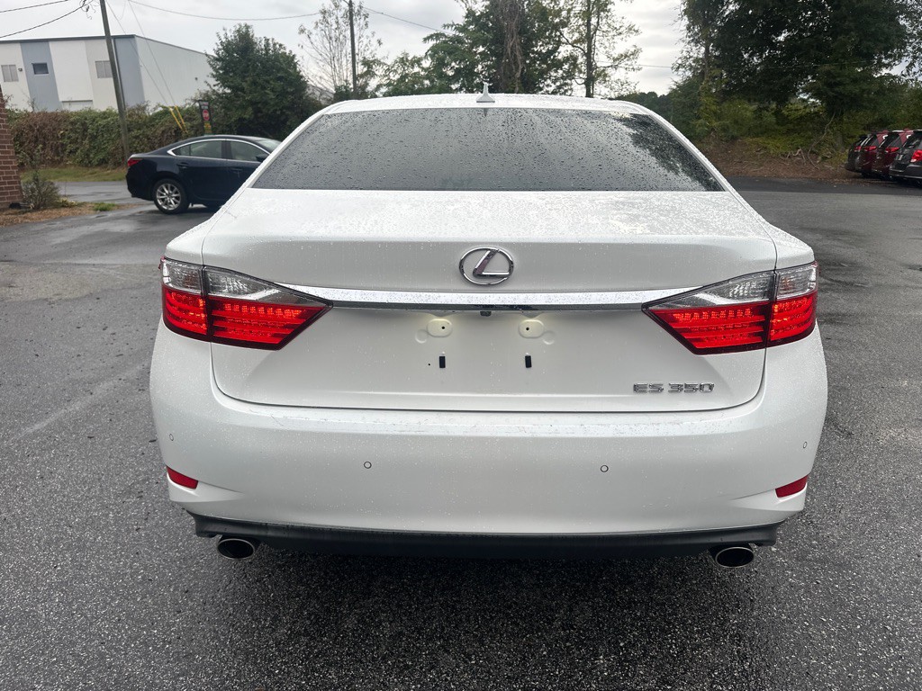 2014 Lexus ES Image 6