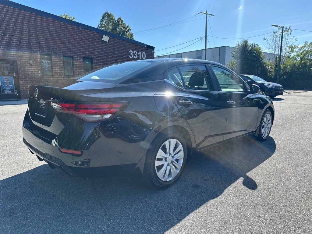 2022 Nissan Sentra Image 7