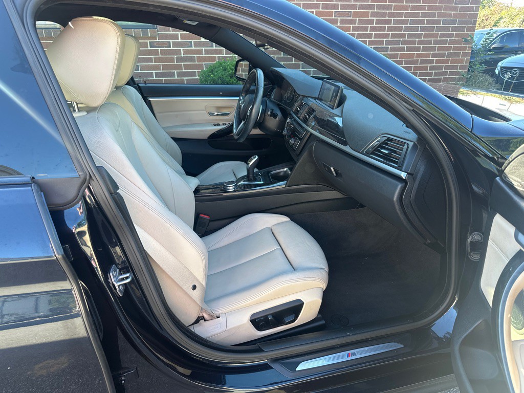 2015 BMW 4 Series Image 17