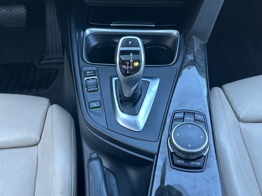 2015 BMW 4 Series Image 28