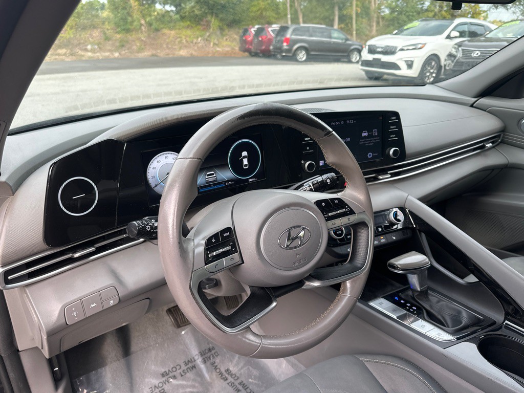 2022 Hyundai Elantra Image 11