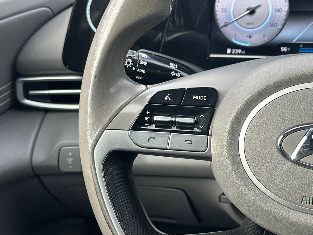 2022 Hyundai Elantra Image 24