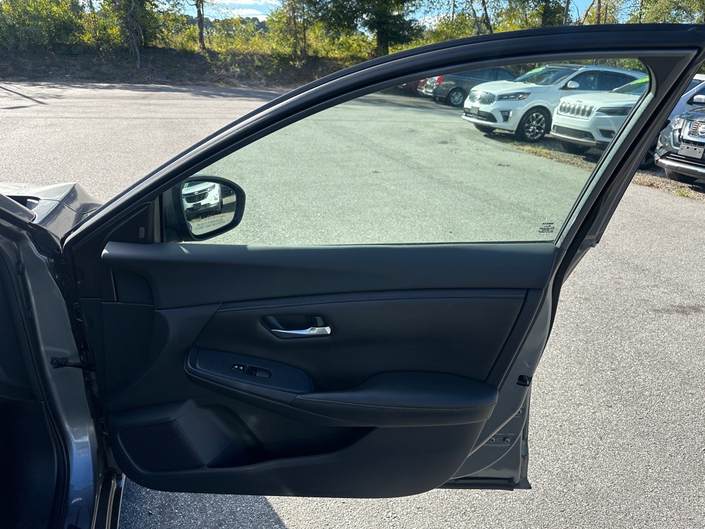 2020 Nissan Sentra Image 24