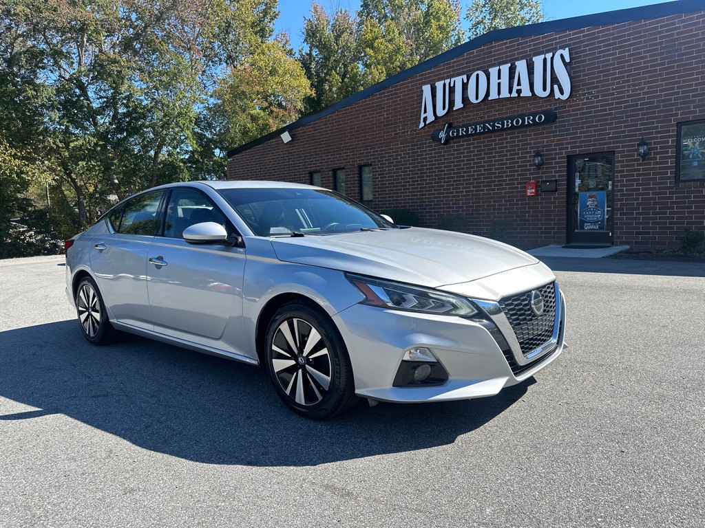 2019 Nissan Altima Image 1