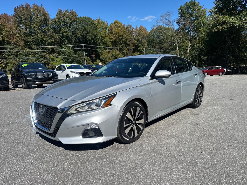 2019 Nissan Altima Image 2