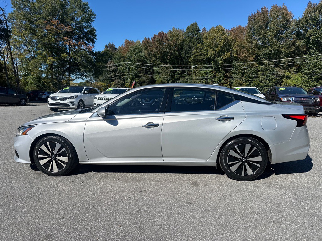 2019 Nissan Altima Image 4