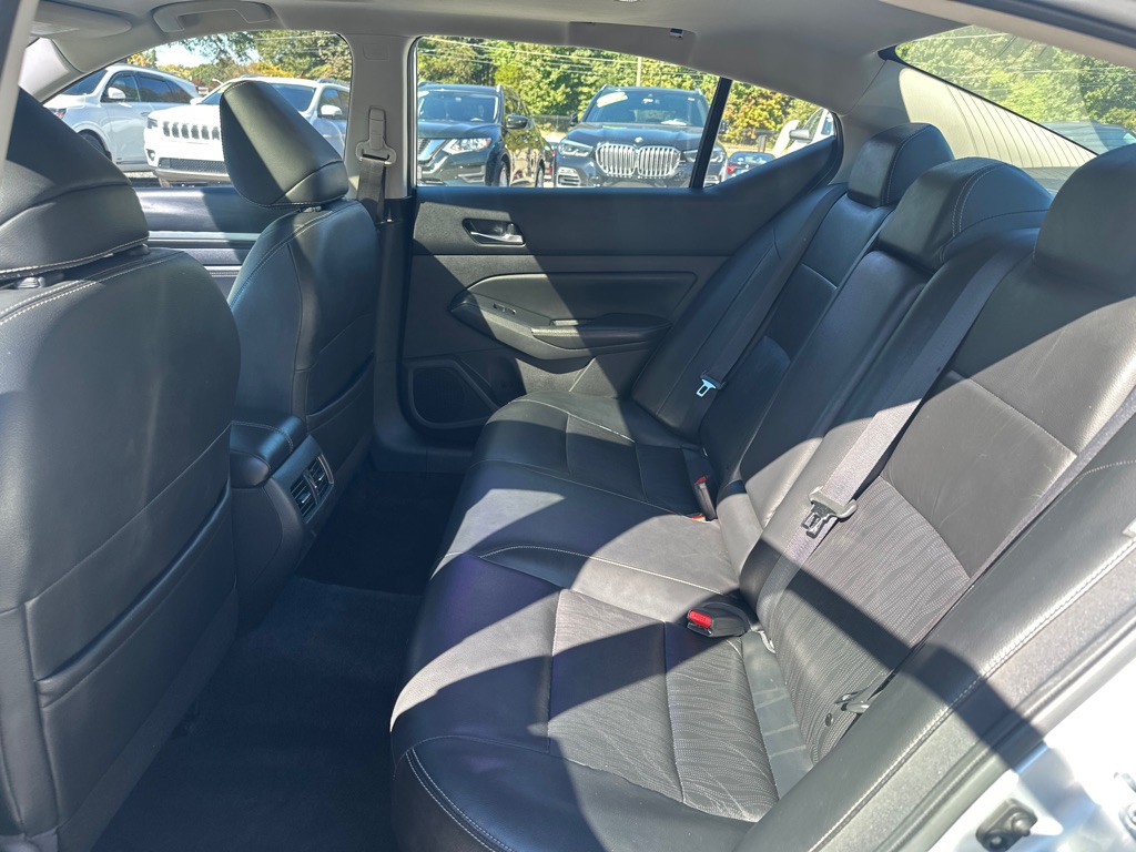 2019 Nissan Altima Image 14