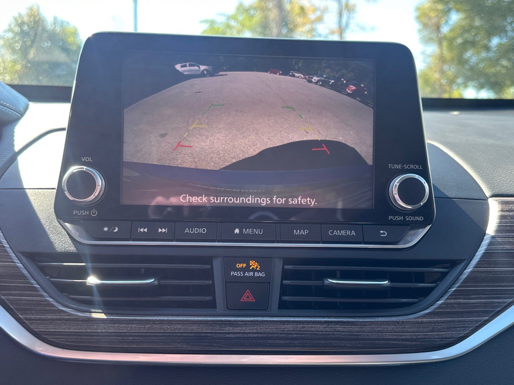 2019 Nissan Altima Image 32