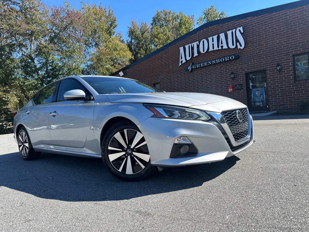 2019 Nissan Altima Image 40