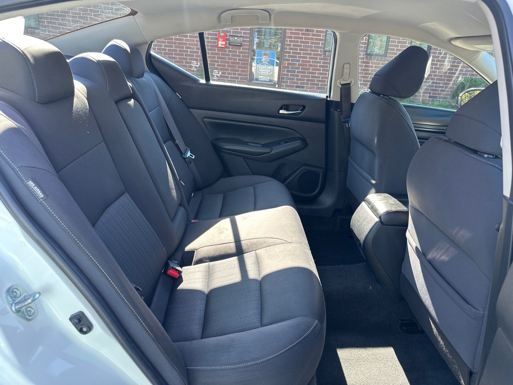 2020 Nissan Altima Image 16