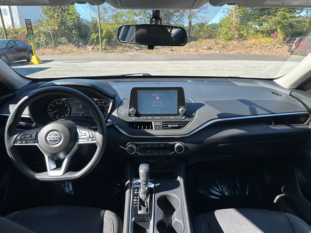 2020 Nissan Altima Image 21