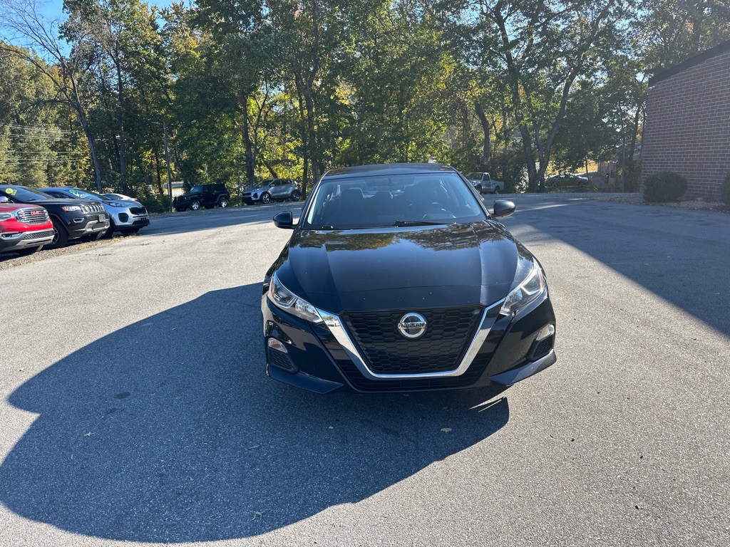 2019 Nissan Altima Image 2