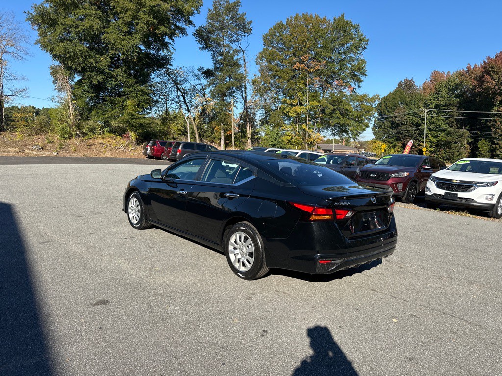 2019 Nissan Altima Image 5