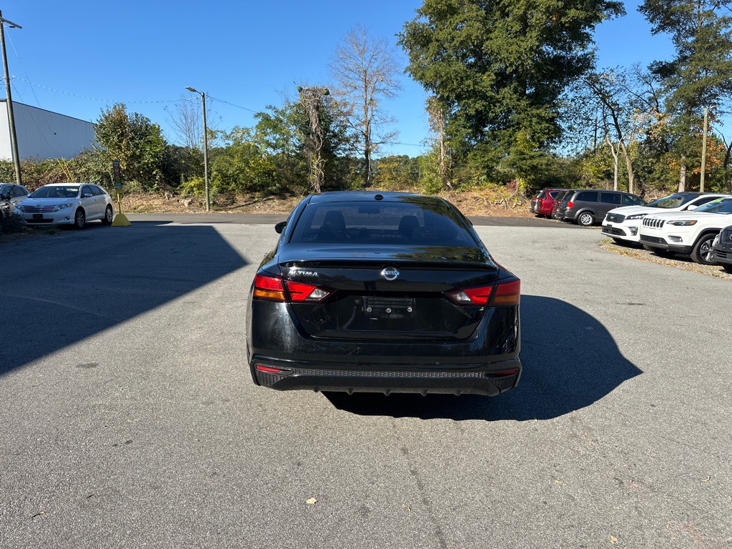 2019 Nissan Altima Image 6