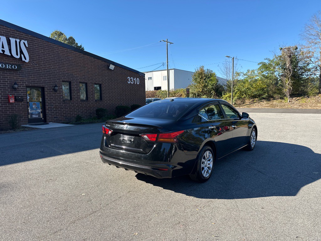 2019 Nissan Altima Image 7