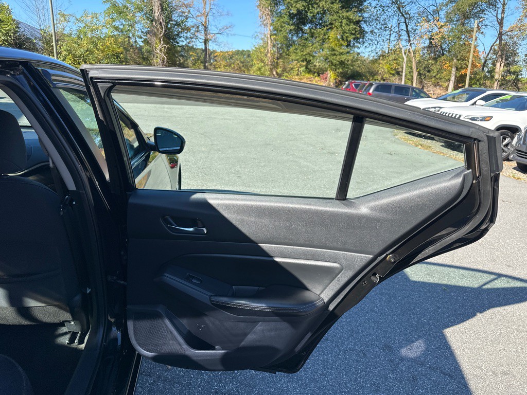 2019 Nissan Altima Image 20