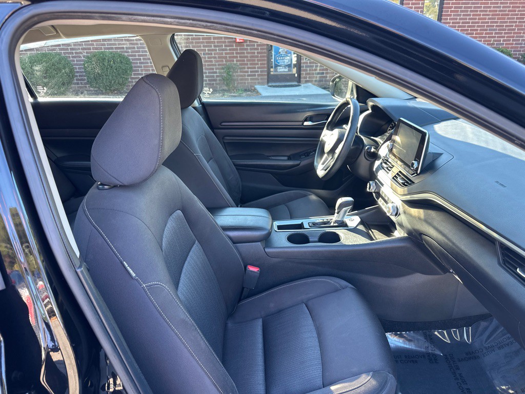 2019 Nissan Altima Image 27