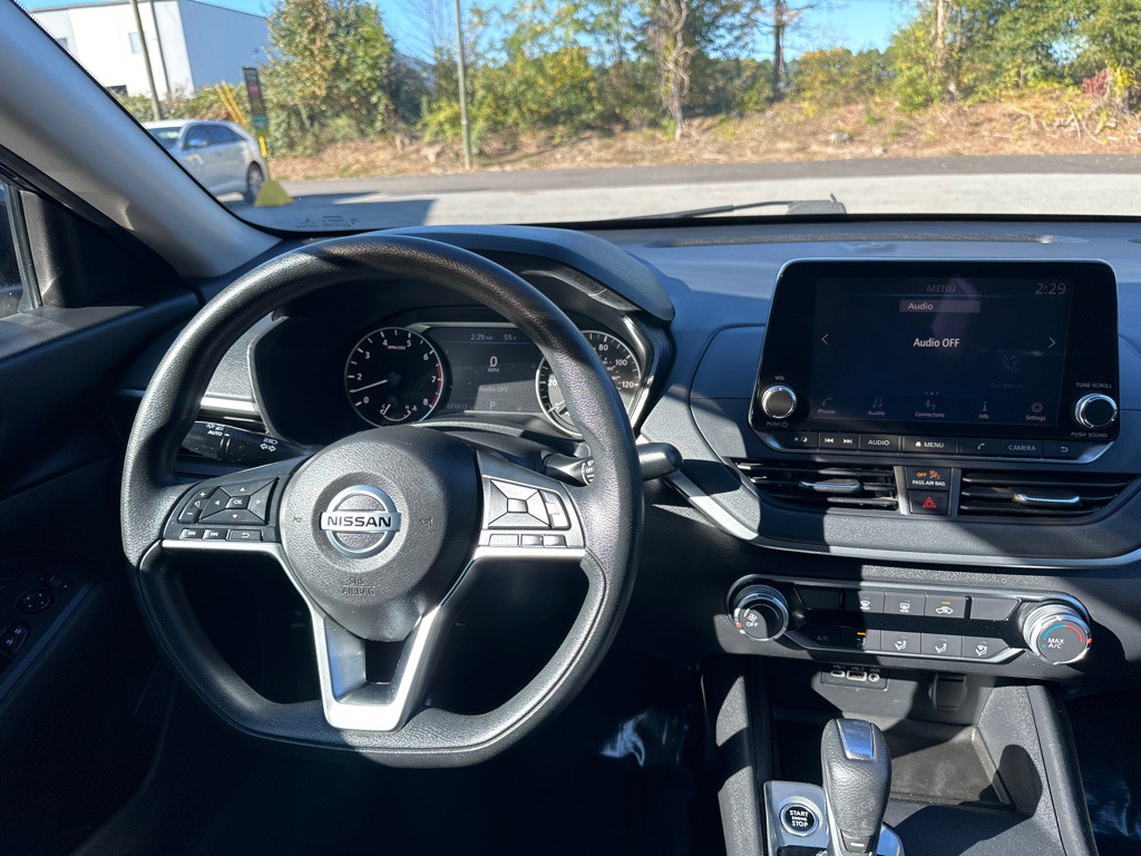 2019 Nissan Altima Image 33