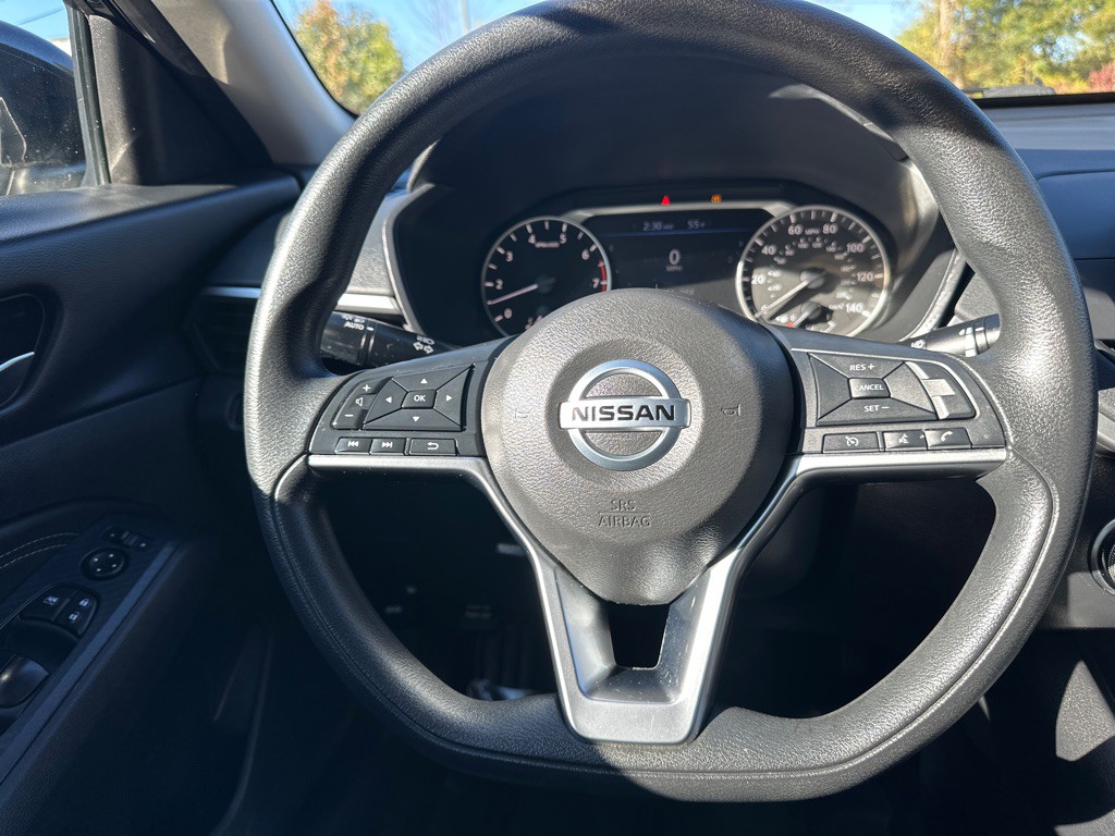 2019 Nissan Altima Image 36